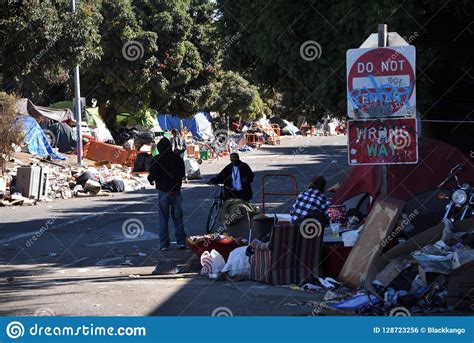 California Homeless Camps 2 Editorial Photo - Image of walking ...