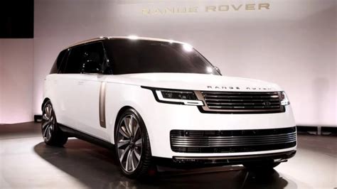 10 Best Features Of The 2022 Land Rover Range Rover