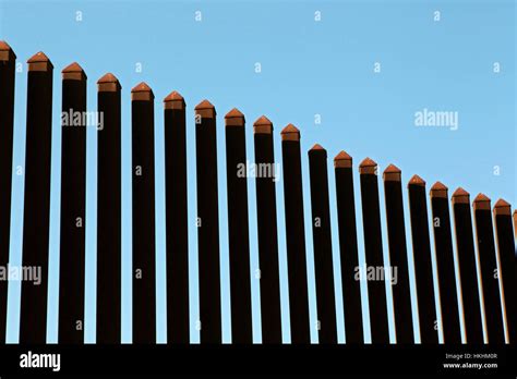 Brownsville texas border fence hi-res stock photography and images - Alamy