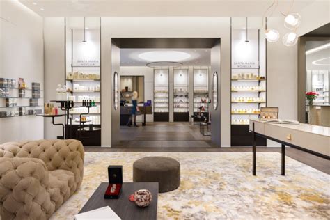 » Lianne Tio Luxury boutique by Fokkema & Partners