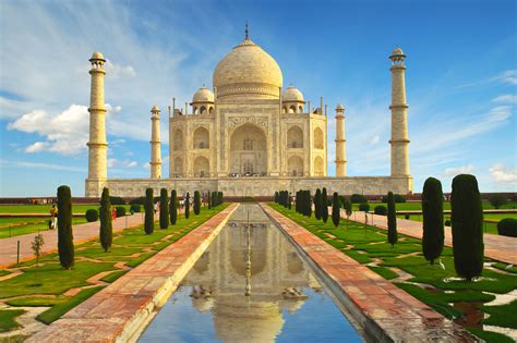 Taj Mahal Reflection - 4K Ultra HD Wallpaper