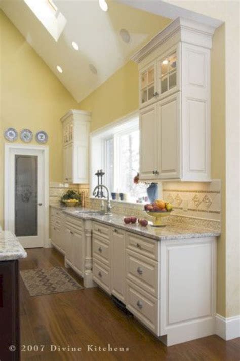 Soft Yellow Pale Yellow Kitchen Walls