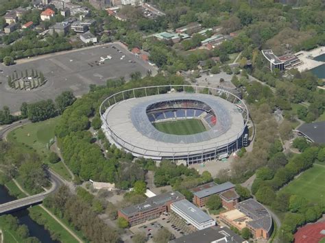 Hanover Stadium, Niedersachsenstadion: 96 Arena - e-architect