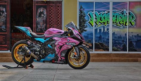 PINK BMW S1000RR 2017 custom - Bigbike Design By Hugsticker Customs ...