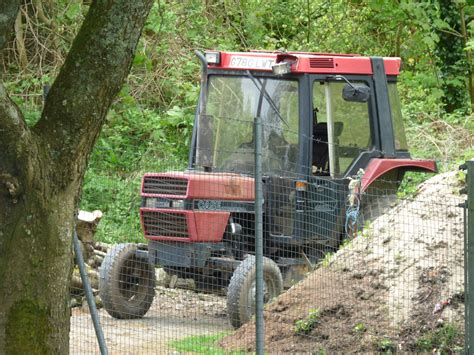 Oriel Môn: Llangefni Golf Course - tractor | A visit to the … | Flickr