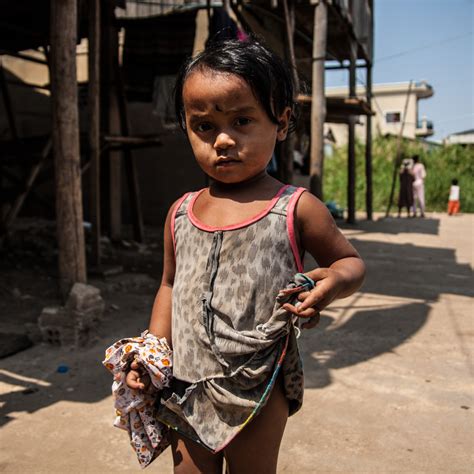 Fighting poverty in Cambodia - Children of the Mekong