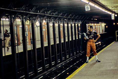 Vintage Photographs Show What It Was Like on the New York City Subway in 1970s and '80s ...