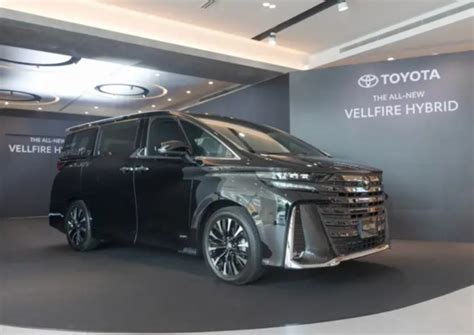 Toyota Vellfire Hybrid officially debuts in Singapore, Lifestyle News - AsiaOne