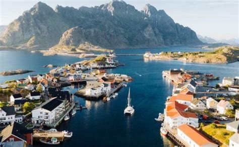 Beyond the Arctic Circle: A Hiker's Guide to the Lofoten Islands' Best Trails - Atlanta ...