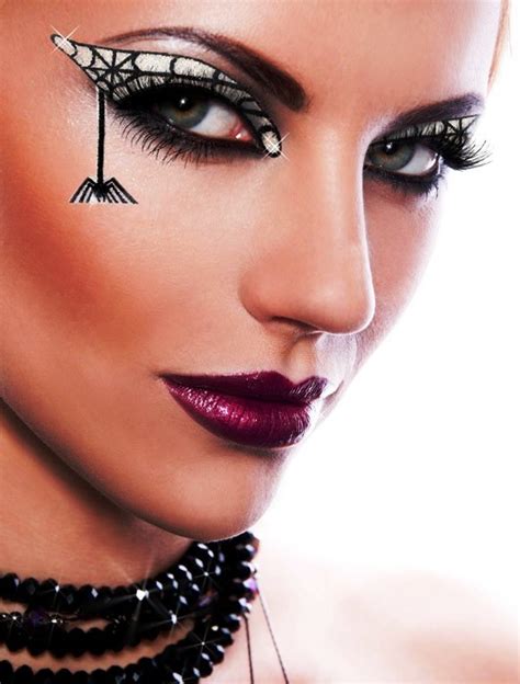 25 Halloween Eye Makeup Ideas - Flawssy