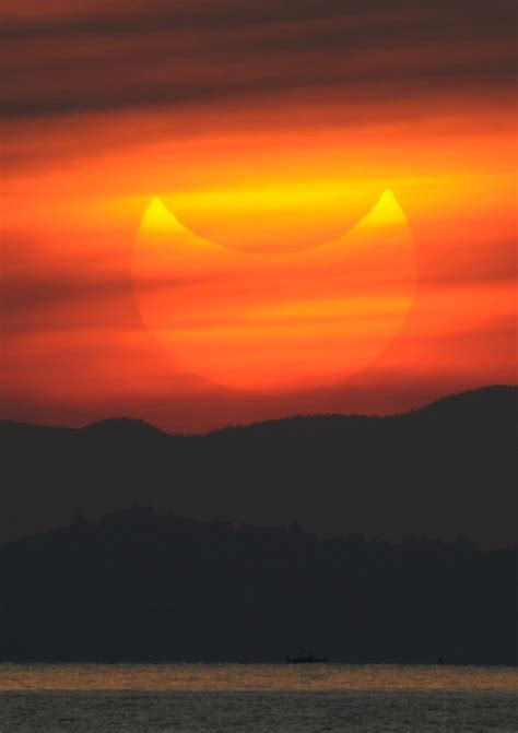 32 amazing photos of solar eclipses (pictures) - CNET