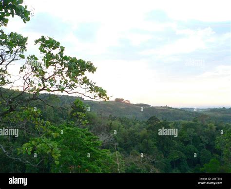 Bundok hi-res stock photography and images - Alamy