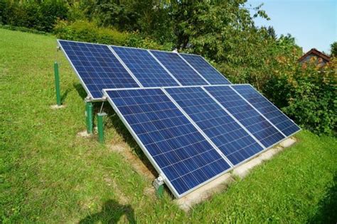 Energía Solar Fotovoltaica - Qué es, cómo se genera y usos - erenovable.com