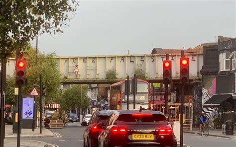 "Free Palestine" graffiti scrawled overnight on Golders Green bridges ...