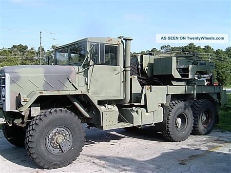 M936 Heavy Duty Military Truck Crane - Wrecker