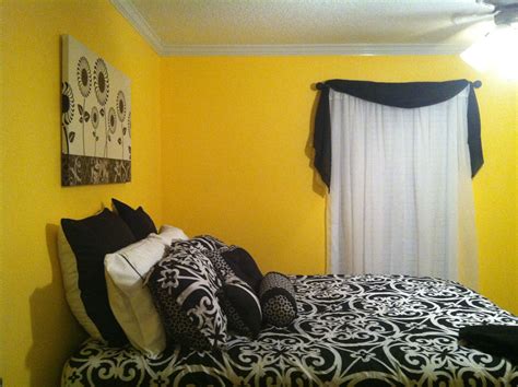 Black and white bedroom with yellow walls | Bedroom styles, Black white ...