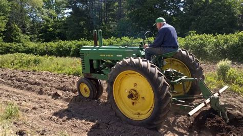 1944 John Deere Model A with Electric Starter part 2 - YouTube