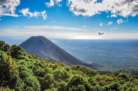 Explore the Beauty of El Salvador's Land of Volcanoes - LANDED Travel