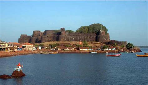 Forts Of India: Vijaydurg Fort - Sindhudurg