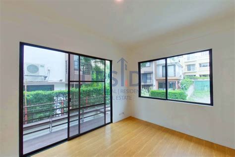 5-Bedroom Modern House in McKinley Hill – UpsidePH