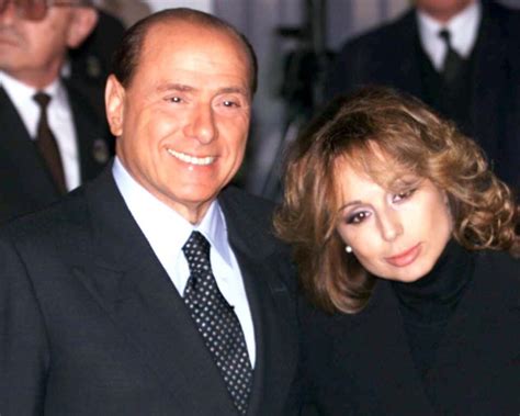 Marina Berlusconi scrive a Repubblica: «I miliardi di debiti di ...