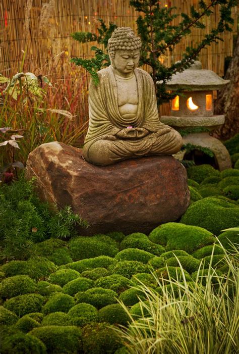 Buddha well placed at the garden brings prosperity into property. Feng shui garden design can ...