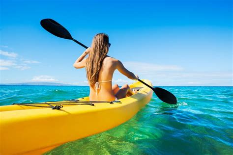 9 Epic Places to Go Kayaking in Hawaii (+ Top Tours!)