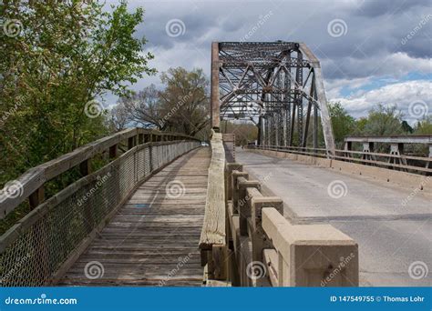 Riveted Parker through Truss Bridge in Aztec New Mexico Stock Image - Image of transportation ...