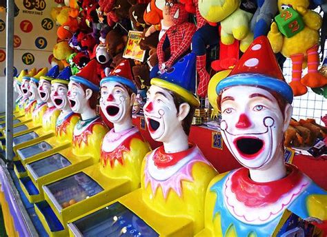 Carnival game clowns Types Of Clowns, Clown Pics, Auguste Clown, Midway ...