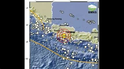 Foto Gempa Terkini M 4,0 Mengguncang Bandung dan Sekitarnya, BMKG: Akibat Aktivitas Sesar Garsela