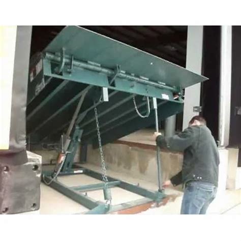 Hydraulic Dock Leveler Installation Service, Mild Steel at Rs 180000 in ...