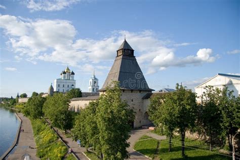 Russia. Pskov Kremlin (Krom) Stock Image - Image of belltower, hiking: 10558895