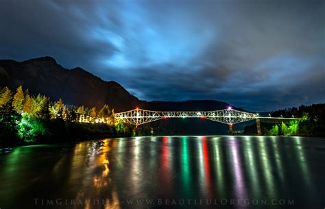 Bridge of the Gods, Columbia River Gorge, Cascade Locks, Oregon ...