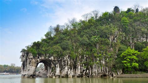 Guilin Elephant Trunk Hill