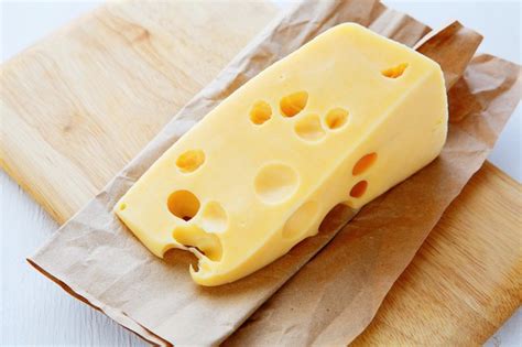 Low-Cholesterol Cheese: How to Pick the Healthiest Options | livestrong