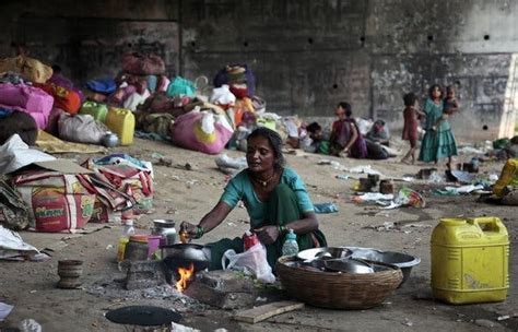 Setting a High Bar for Poverty in India - The New York Times