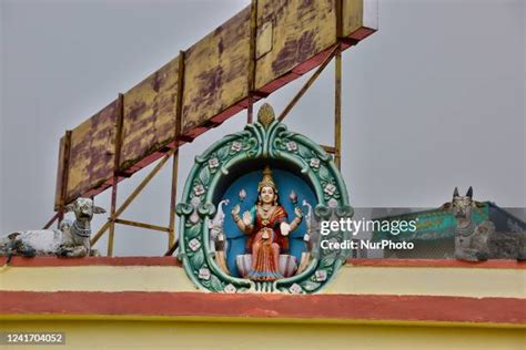 16 Kuzhanthai Velappar Temple Poombarai Kodaikanal Murugan Temple Stock Photos, High-Res ...