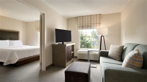 Hampton Inn and Suites Newport-Middletown, RI Hotel