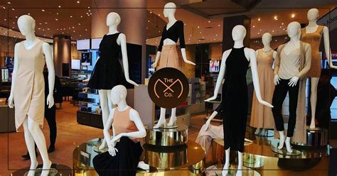 How to Make Your Retail Design Mannequins Stand Out - MCO