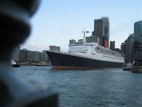 RMS QUEEN ELIZABETH 2 – FINAL DEPARTURE FROM SYDNEY @ dolfmeister