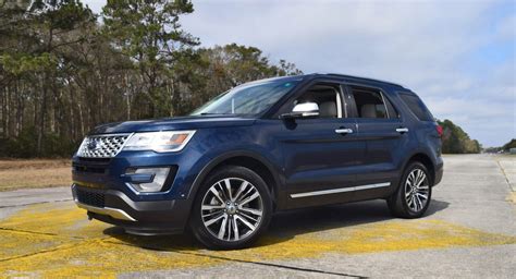 2017 Ford Explorer Platinum 4x4 - HD Road Test Review » CAR SHOPPING » Car-Revs-Daily.com