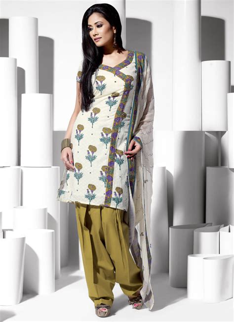 Indian Salwar Kameez | Salwar Kameez Fashion in India | Indian Fashion ...