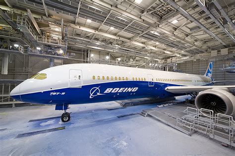 PHOTOS: First 787-9 Dreamliner in New Boeing Livery - AirlineReporter : AirlineReporter