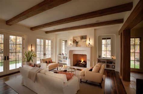 Decor interior cu grinzi de lemn aparente | Neutral living room design, Traditional design ...