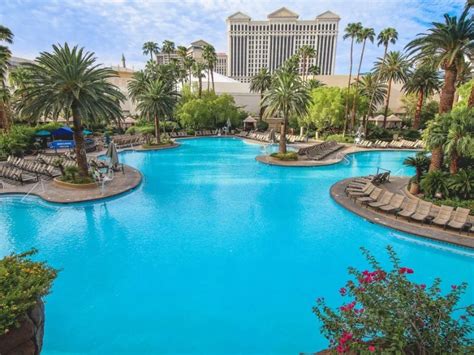 Top 8 Hotel Pools in Las Vegas – Trips To Discover