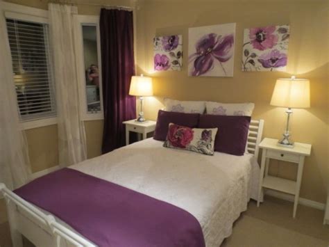 Nice Accent Purple And Yellow Bedroom Decorating Ideas : Warm and ...