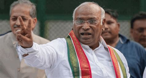 Congress President Election Results 2022 LIVE Updates: Kharge's win shows Sonia Gandhi last word ...