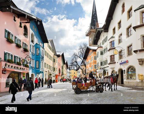 Vorderstadt in the centre of the old town, Kitzbuhel, Tyrol, Austria ...