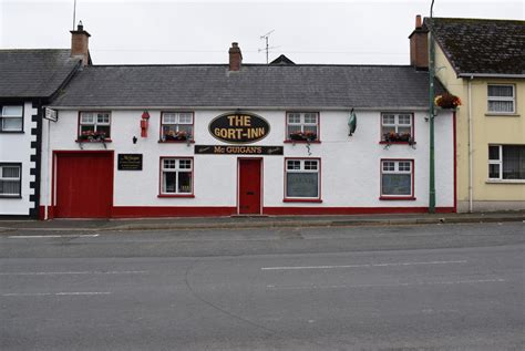 The Gort-Inn, Main Street, Gortin © Kenneth Allen cc-by-sa/2.0 :: Geograph Britain and Ireland