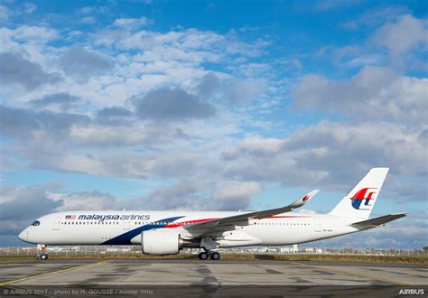 Flyingphotos Magazine News: Malaysia Airlines takes delivery of its ...